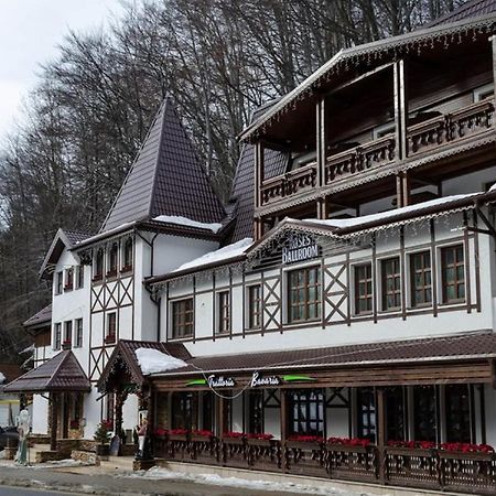 Conac Bavaria Buşteni Eksteriør billede